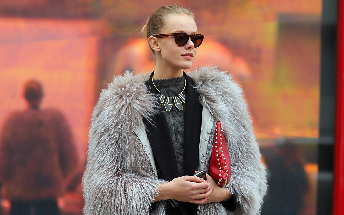  Life Saving Accessories: Black Sunglasses, Pearl Earrings