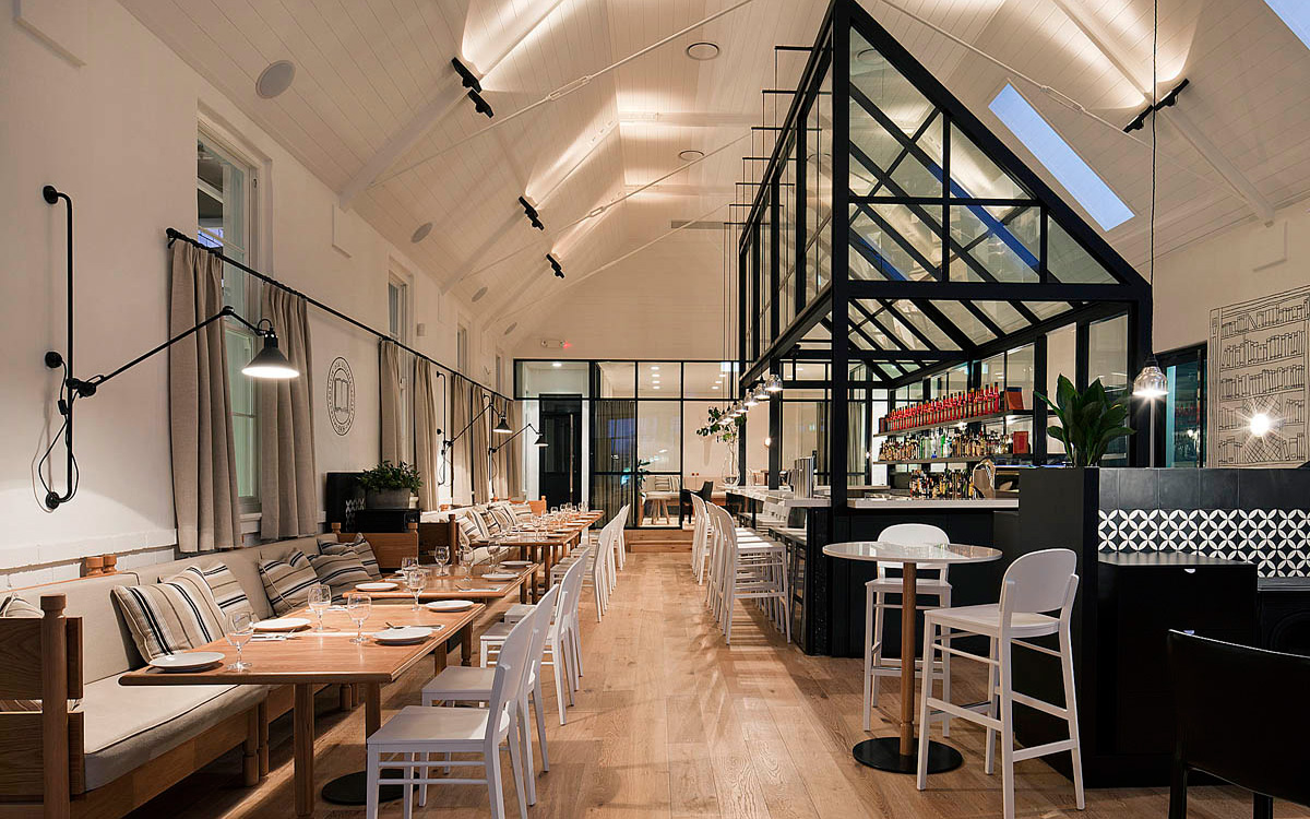  5 Luxury Restaurants That You Can Invite Your Friends for a Party